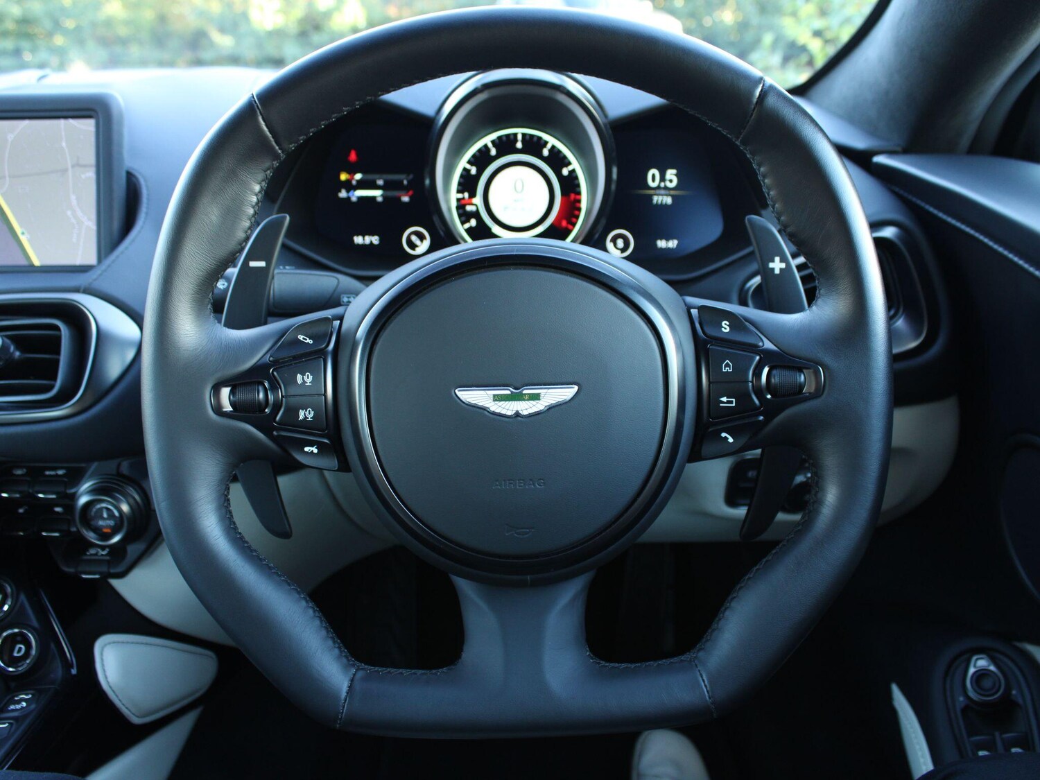 Used Aston Martin Vantage 2023 for sale - 76247006: Photo 27