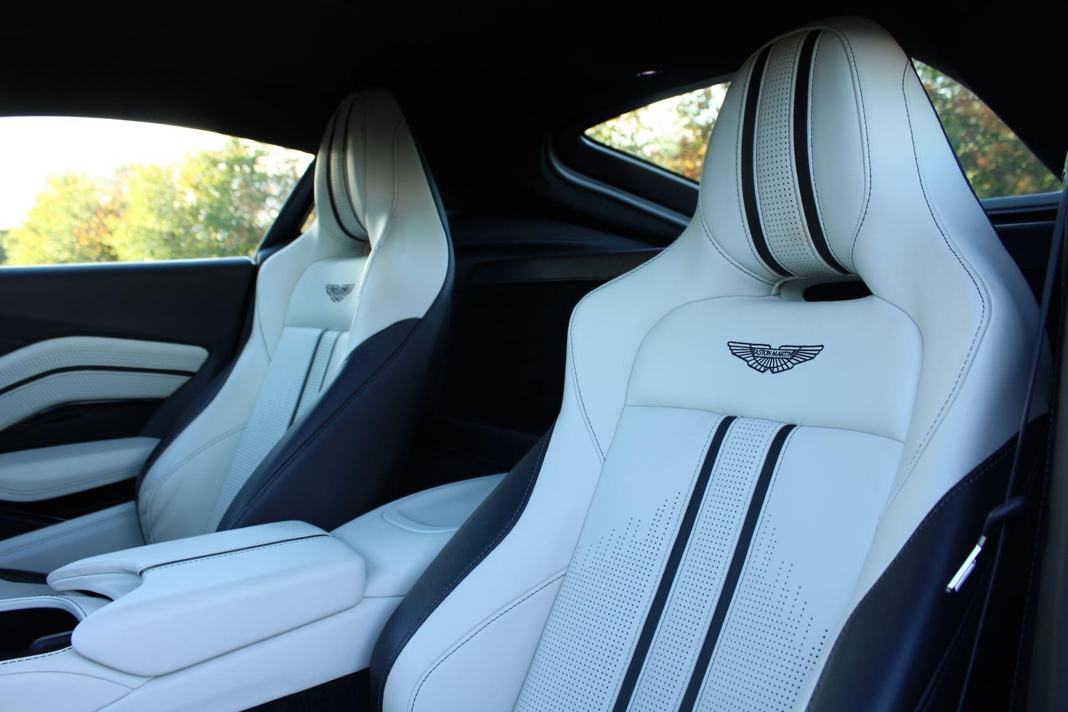 Used Aston Martin Vantage 2023 for sale - 76247006: Photo 33