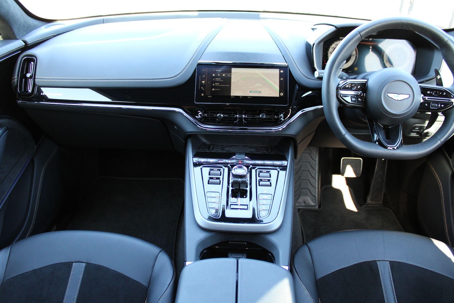 Used Aston Martin DBX 2025 for sale - 77892620: Photo 10