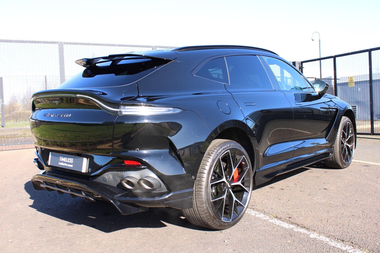 Used Aston Martin DBX 2025 for sale - 77892620: Photo 14