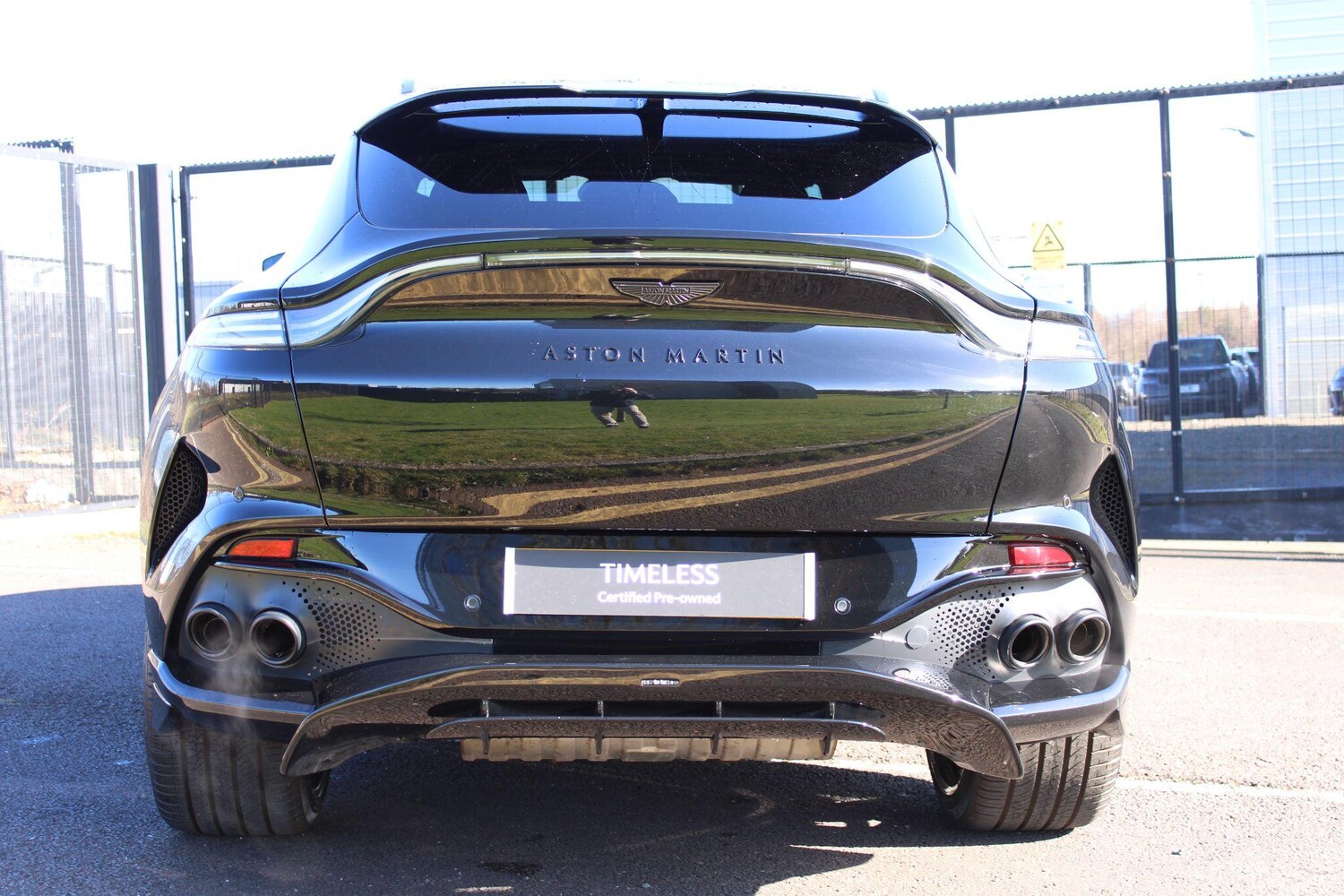 Used Aston Martin DBX 2025 for sale - 77892620: Photo 15