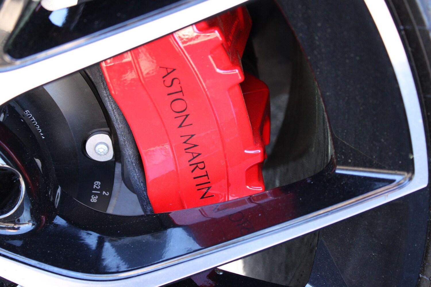 Used Aston Martin DBX 2025 for sale - 77892620: Photo 18