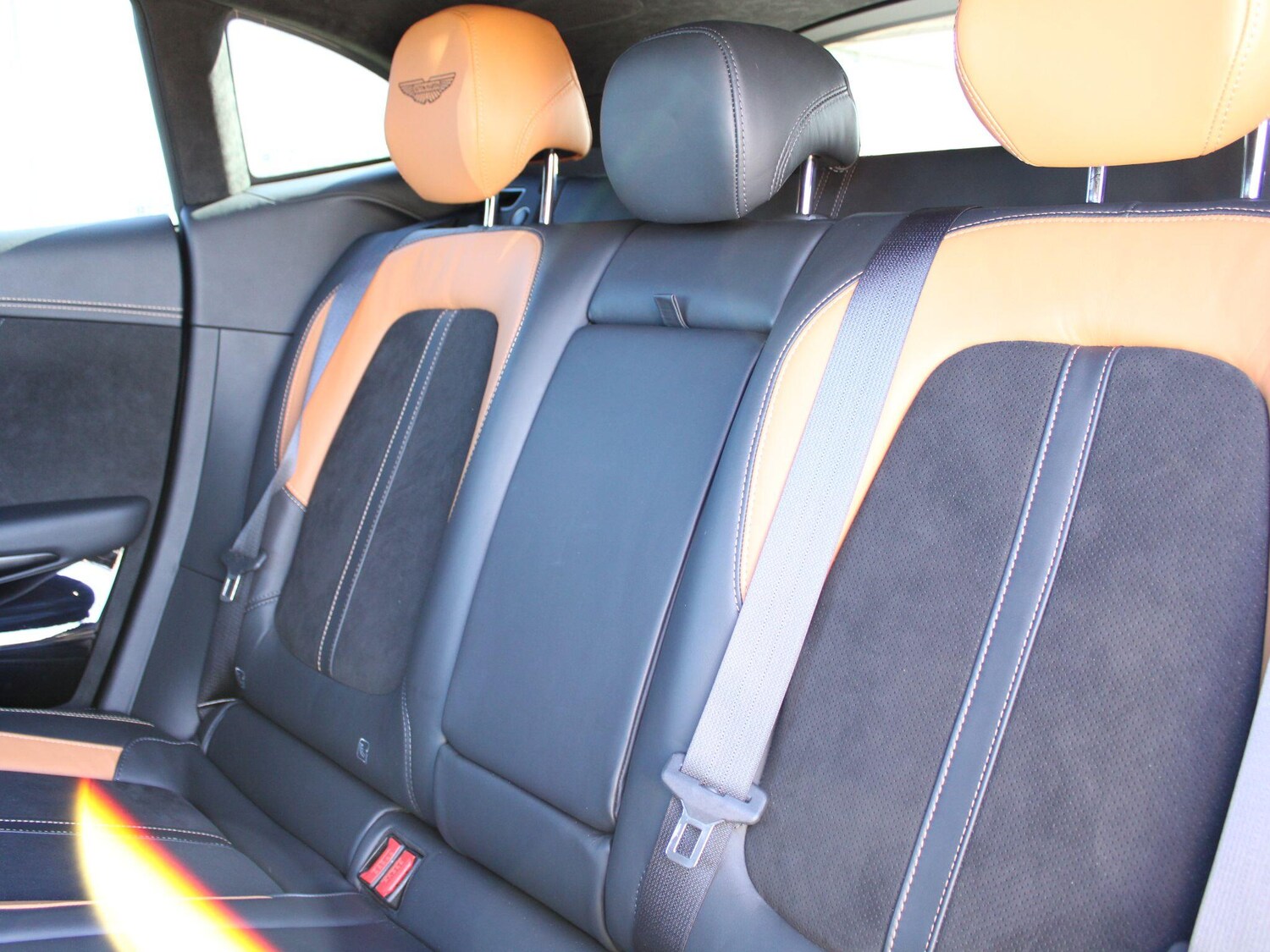 Used Aston Martin DBX 2025 for sale - 77892620: Photo 26