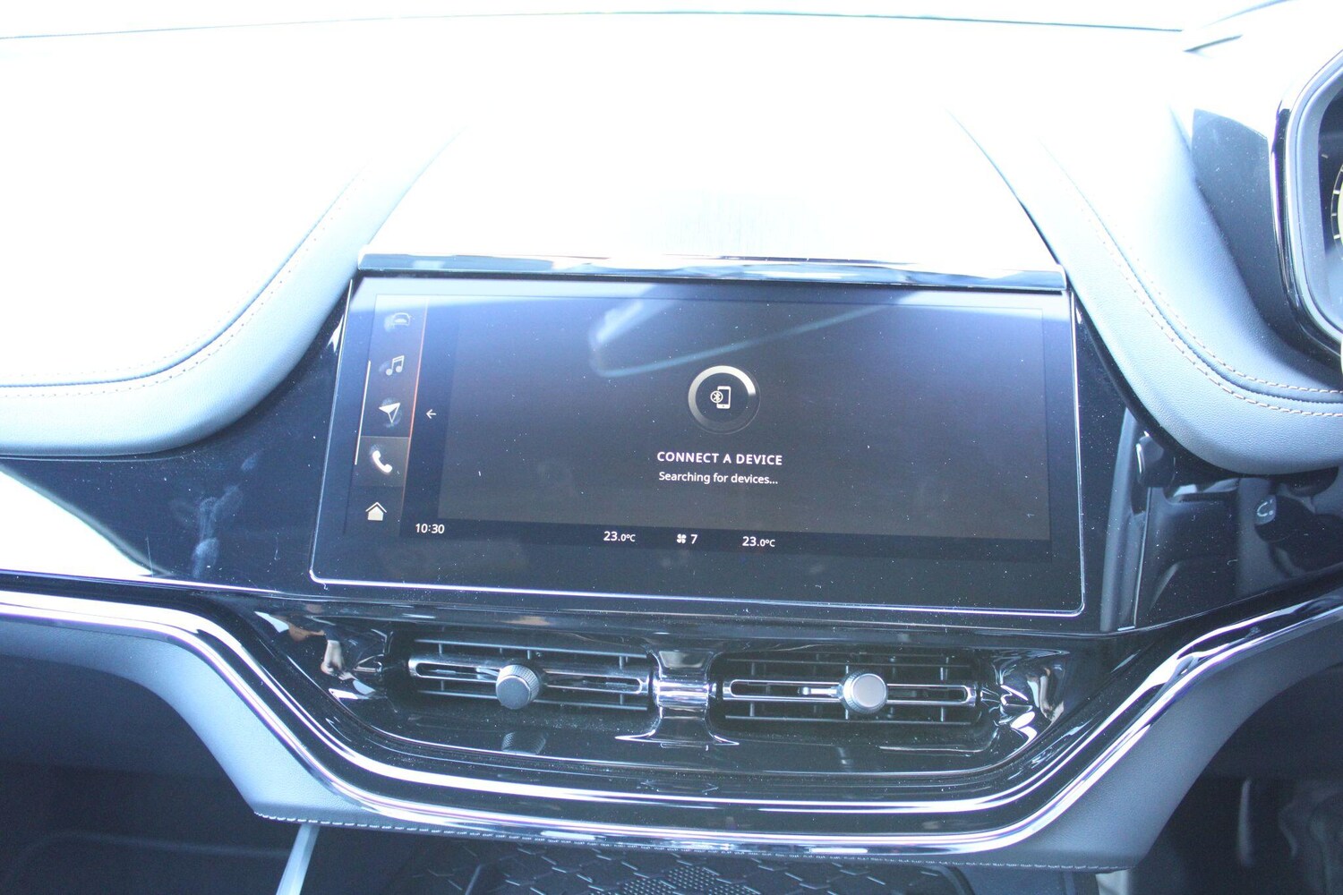 Used Aston Martin DBX 2025 for sale - 77892620: Photo 37