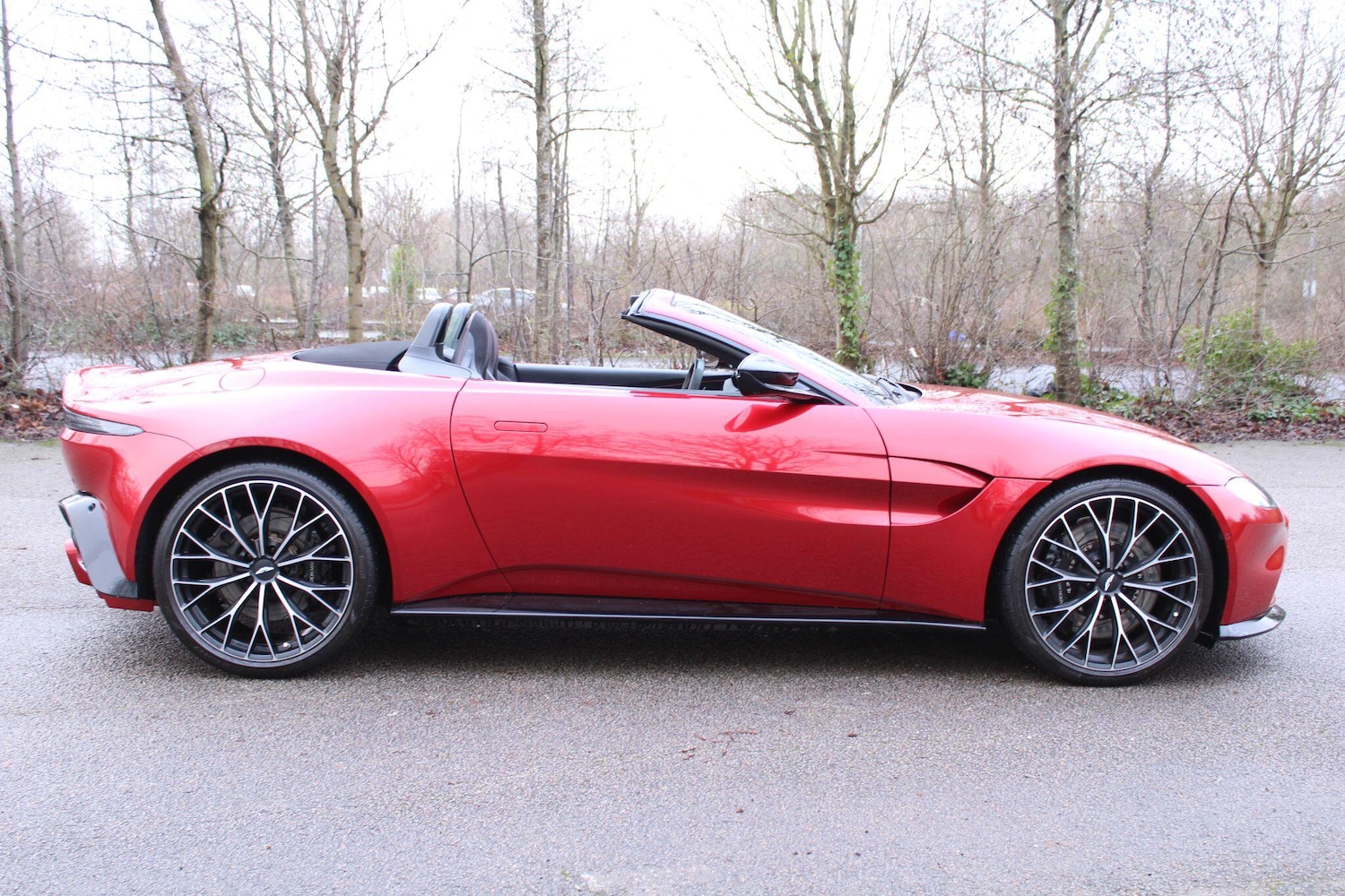 Used Aston Martin Vantage 2023 for sale - 77478504: Photo 13
