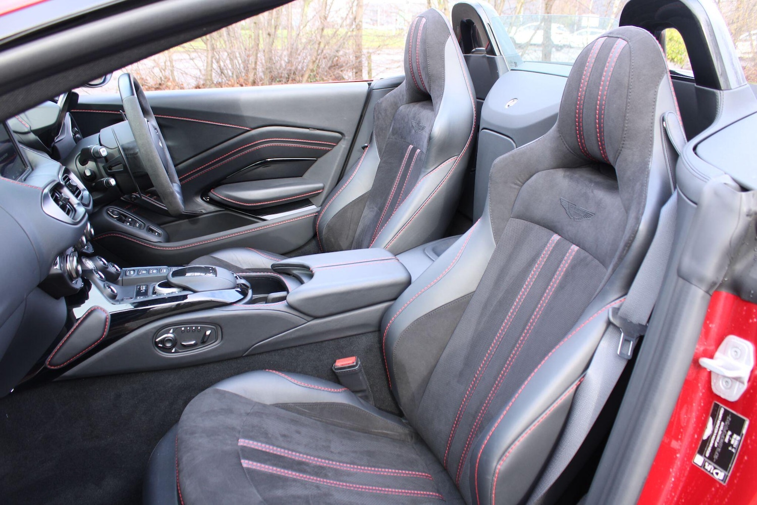 Used Aston Martin Vantage 2023 for sale - 77478504: Photo 38