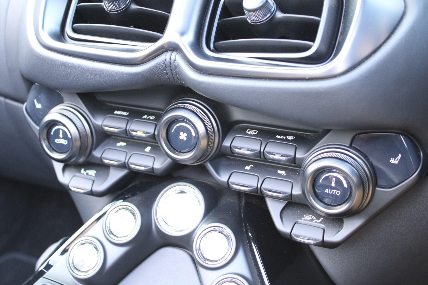 Used Aston Martin Vantage 2023 for sale - 77478504: Photo 54