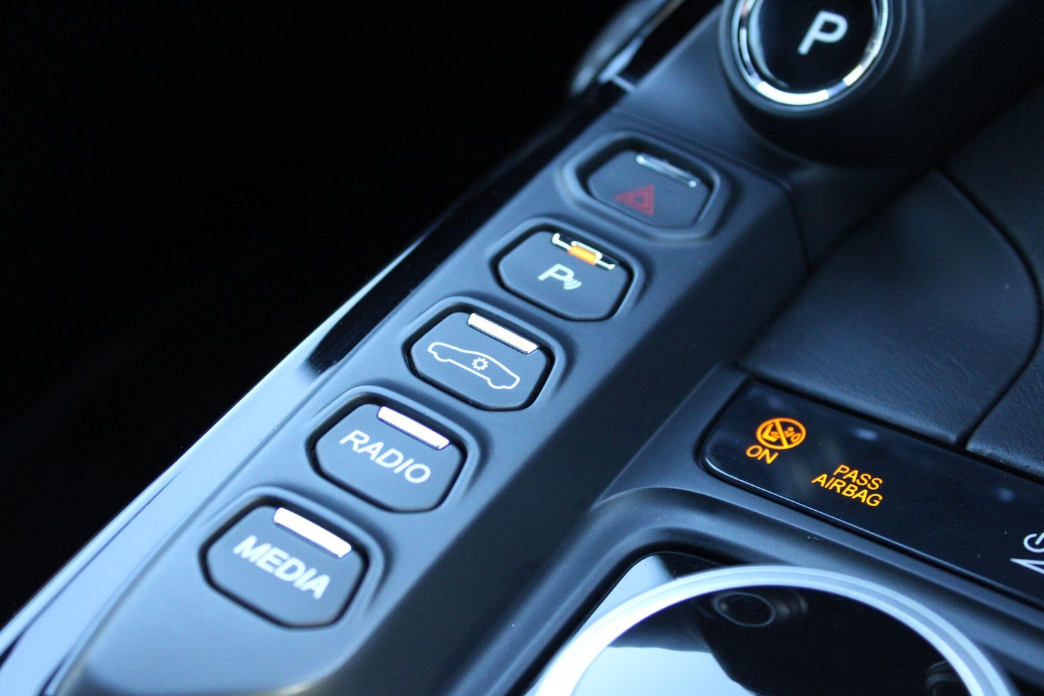 Used Aston Martin Vantage 2019 for sale - 76360483: Photo 16