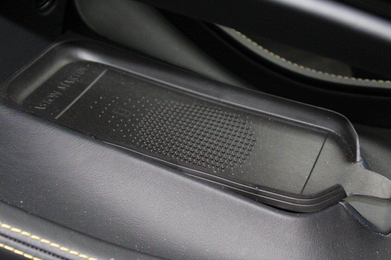 Used Aston Martin DBX 2022 for sale - 77683799: Photo 37