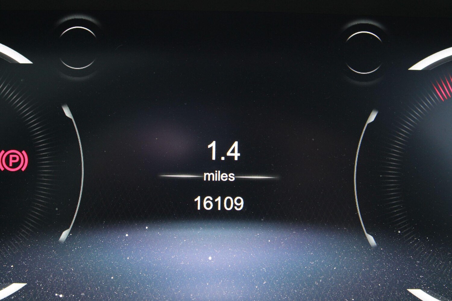 Used Aston Martin DBX 2022 for sale - 77683799: Photo 38