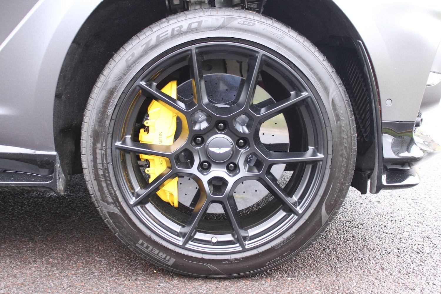 Used Aston Martin DBX 2022 for sale - 77683799: Photo 4