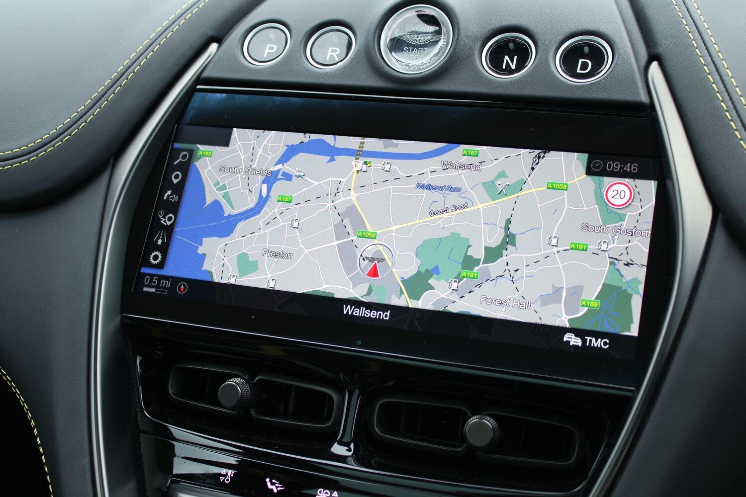 Used Aston Martin DBX 2022 for sale - 77683799: Photo 40