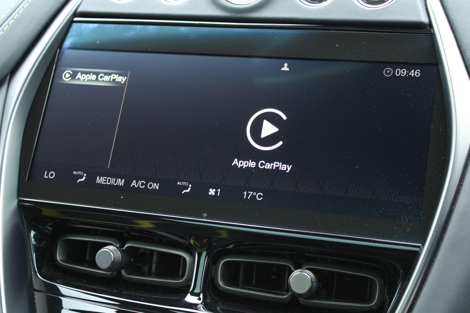 Used Aston Martin DBX 2022 for sale - 77683799: Photo 44