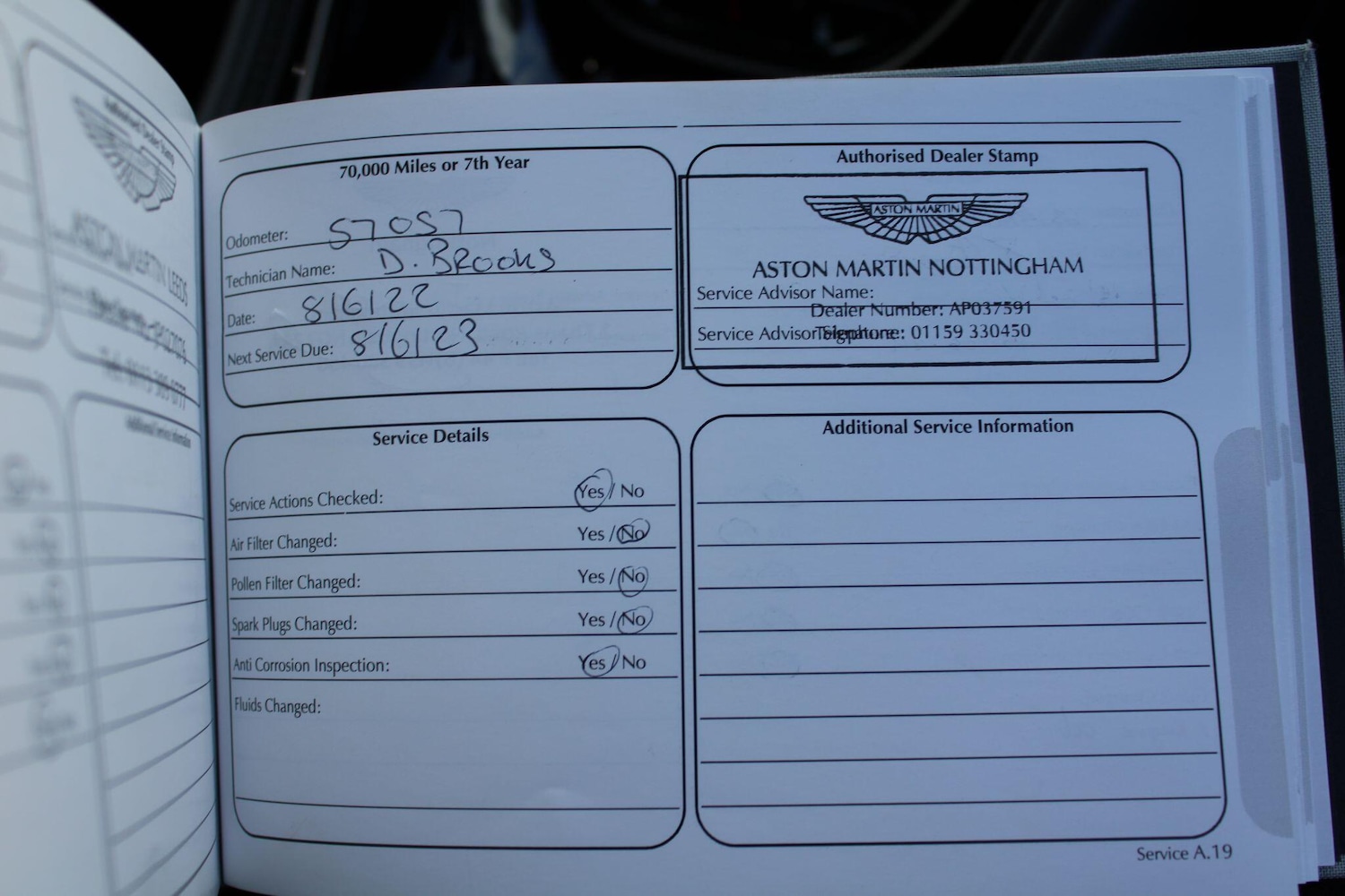 Used Aston Martin DB11 2017 for sale - 77073920: Photo 23