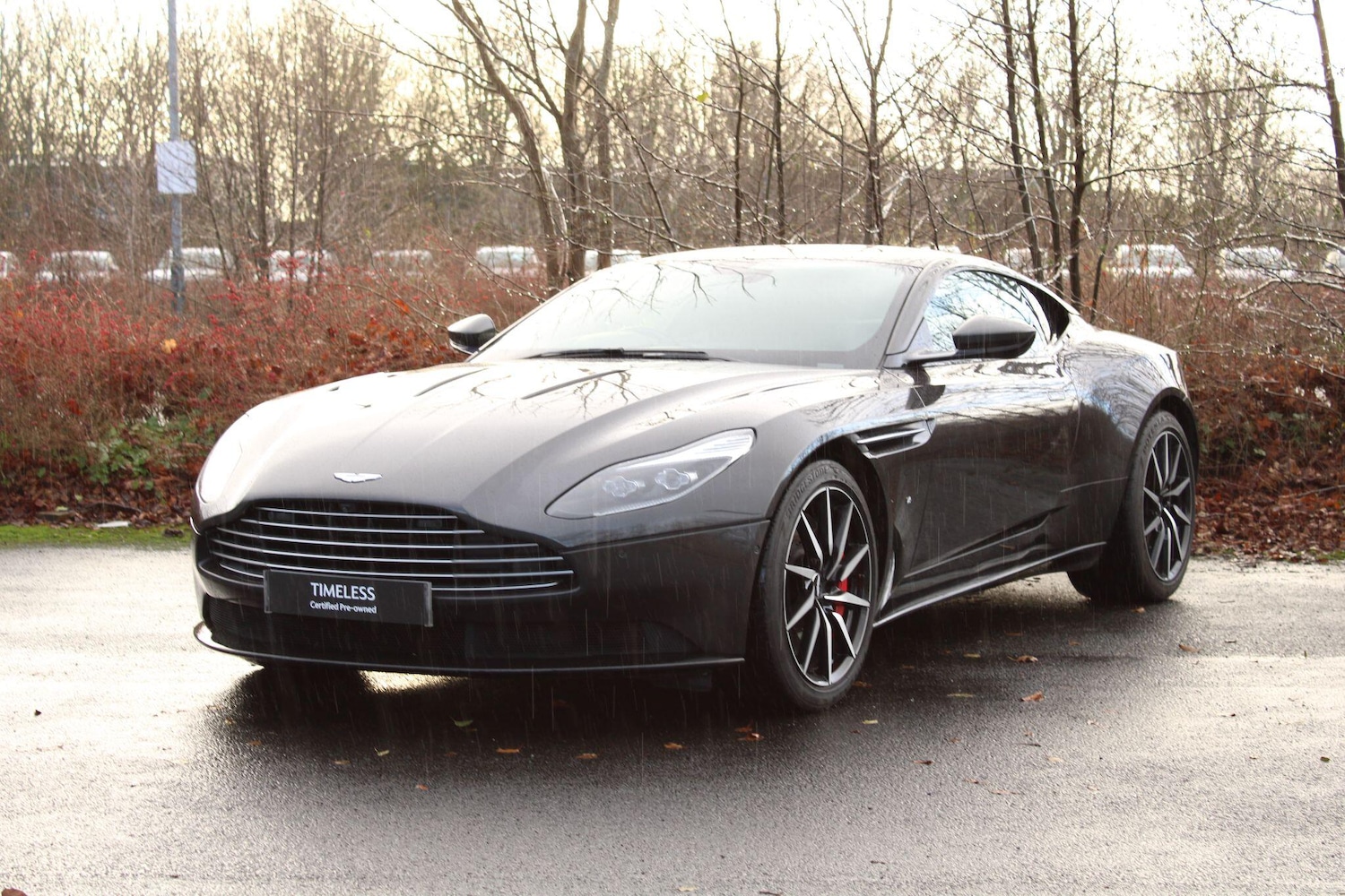 Used Aston Martin DB11 2017 for sale - 77073920: Photo 3