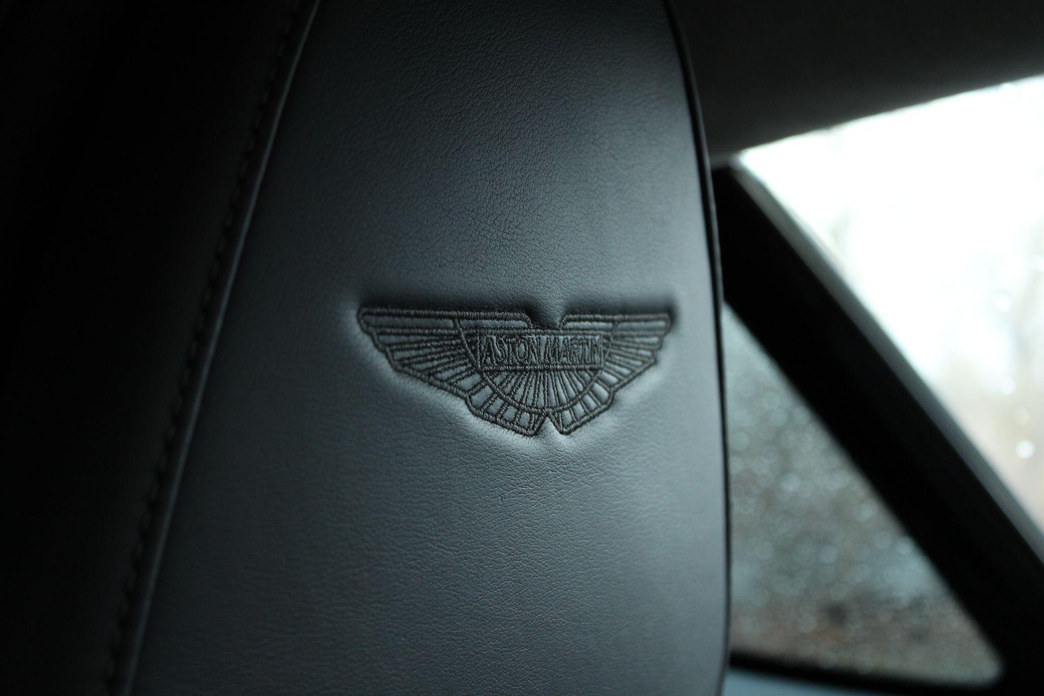 Used Aston Martin DB11 2017 for sale - 77073920: Photo 33