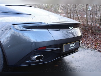 Used Aston Martin DB11 2017 for sale - 77073920: Photo