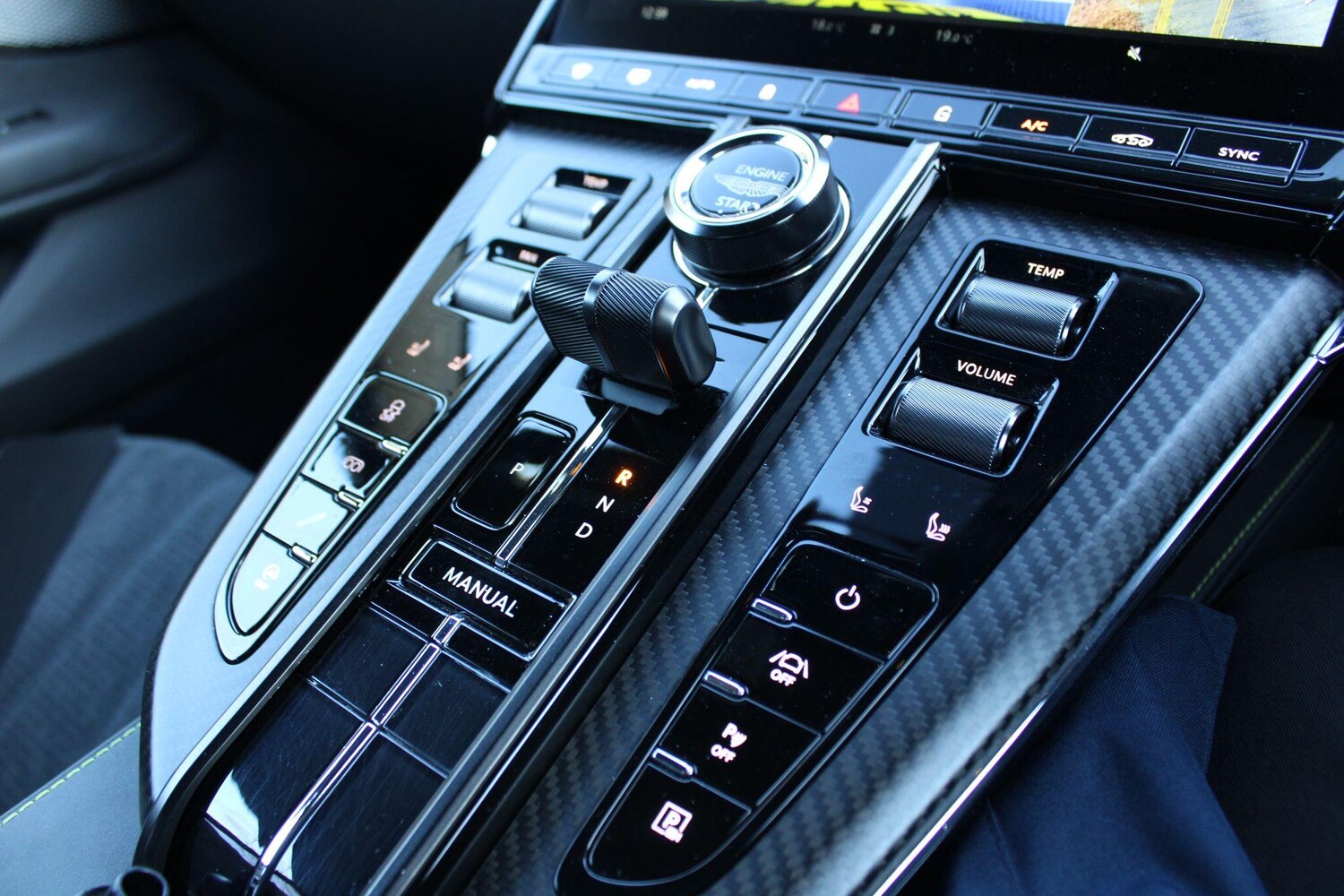 Used Aston Martin Vantage for sale - 78205508: Photo 10