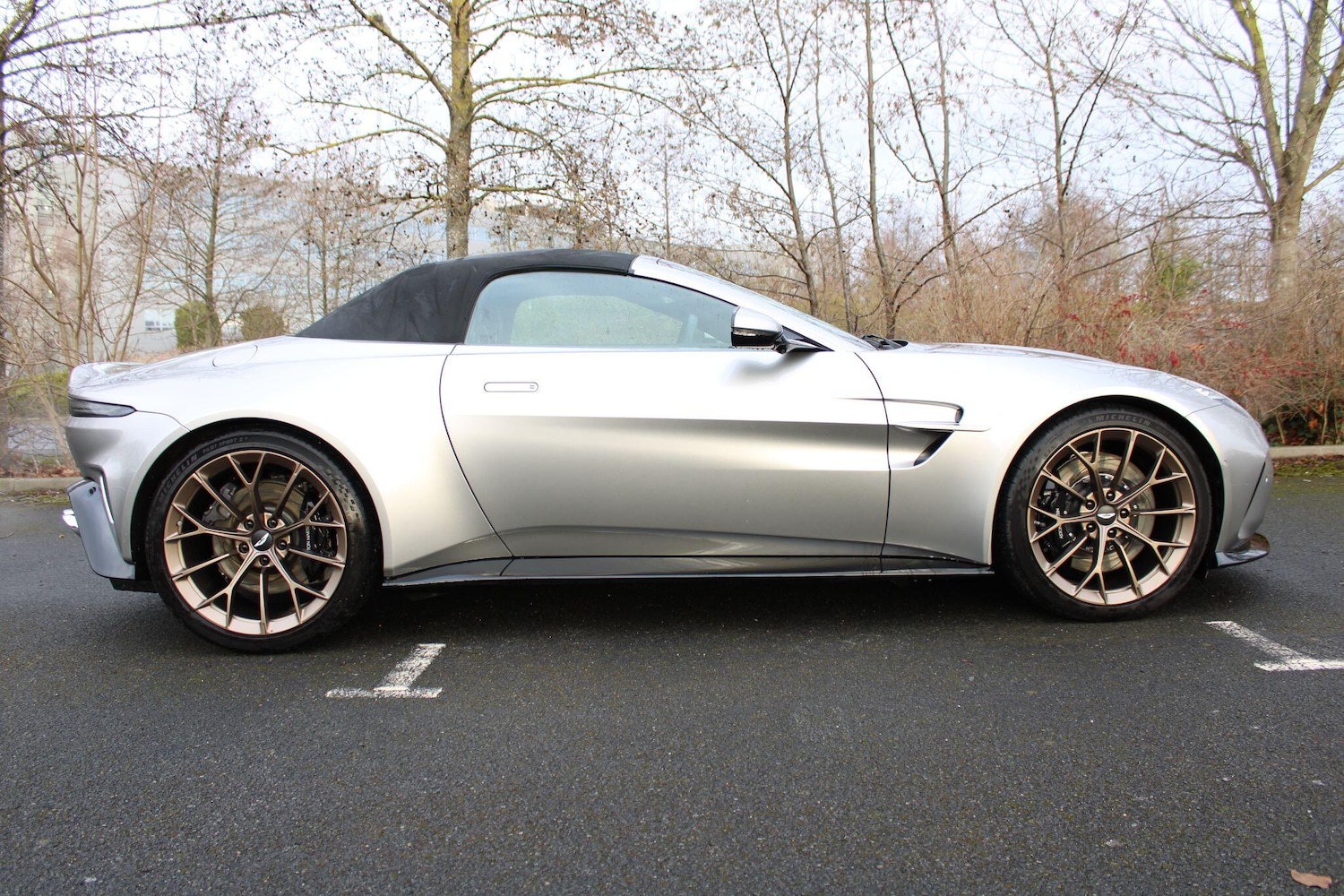 Used Aston Martin Vantage 2025 for sale - 77279604: Photo 10