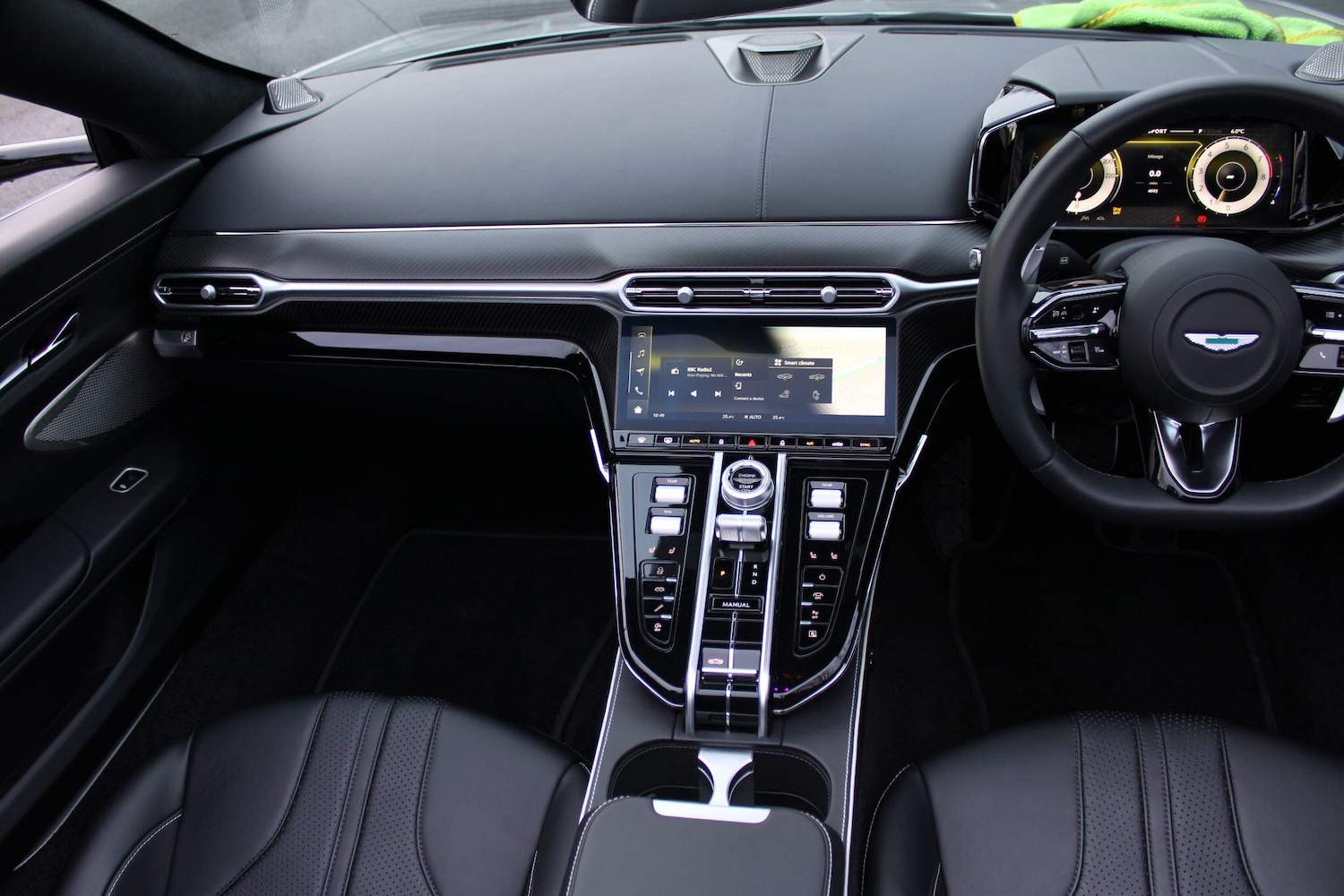 Used Aston Martin Vantage 2025 for sale - 77279604: Photo 12