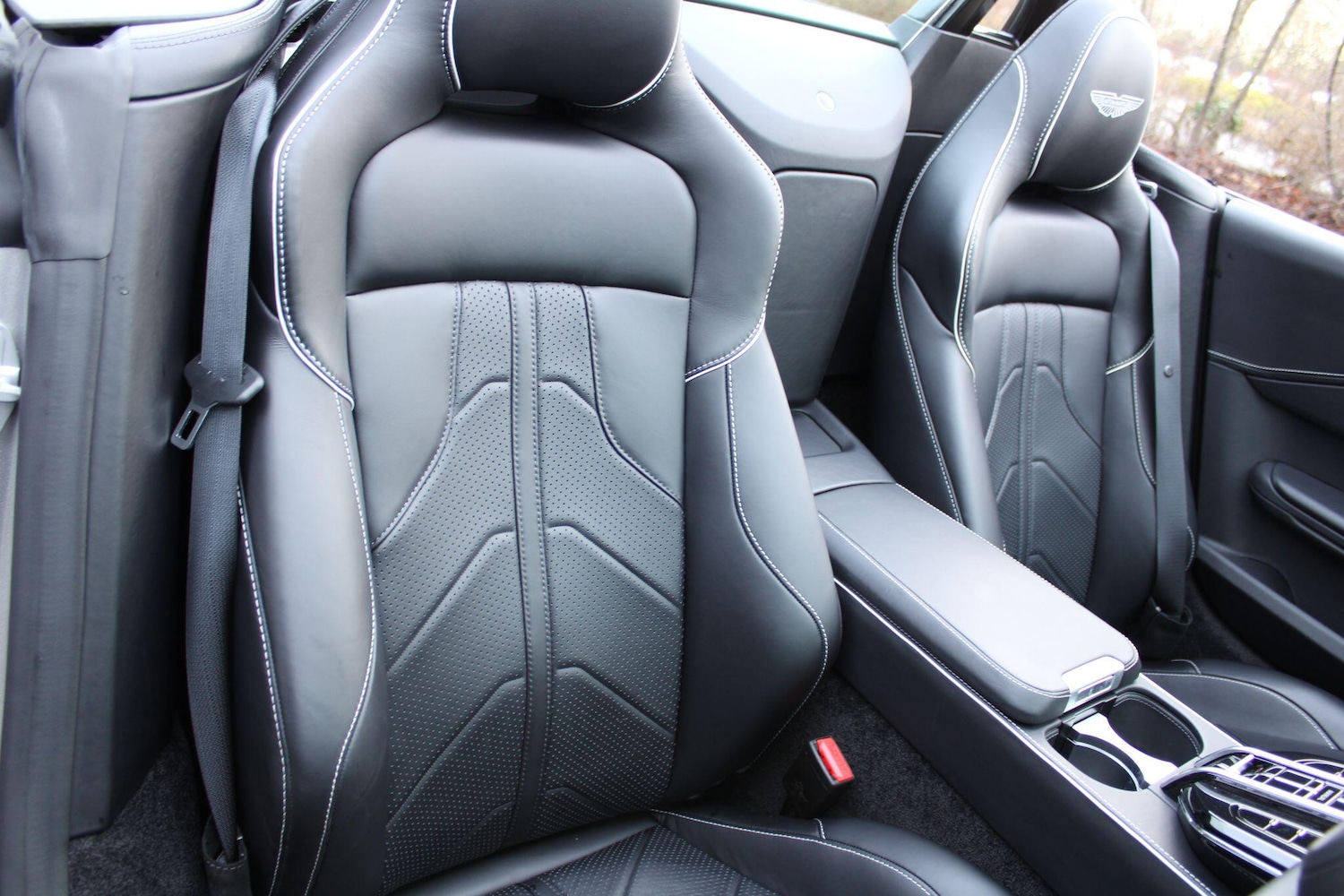 Used Aston Martin Vantage 2025 for sale - 77279604: Photo 15