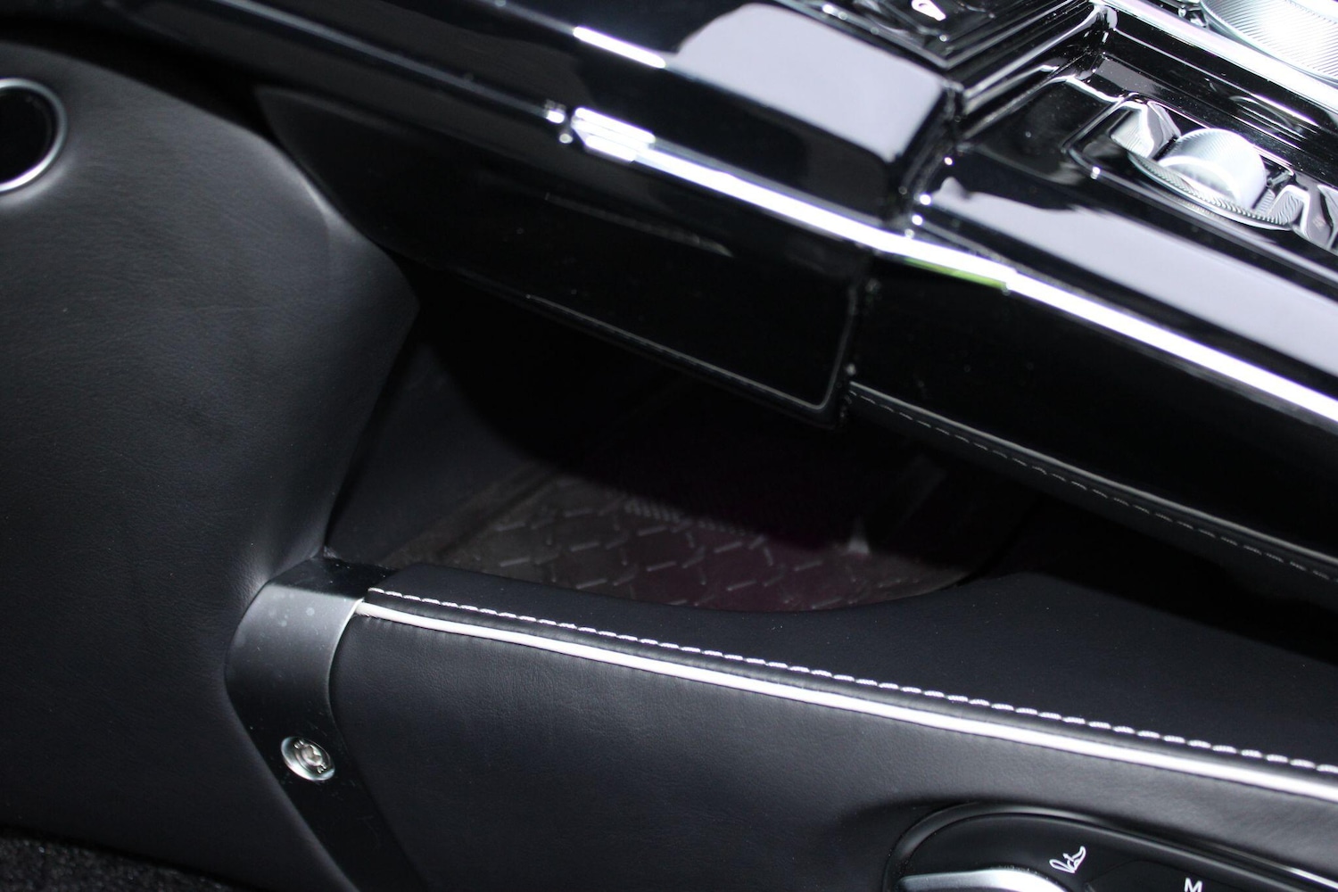 Used Aston Martin Vantage 2025 for sale - 77279604: Photo 21