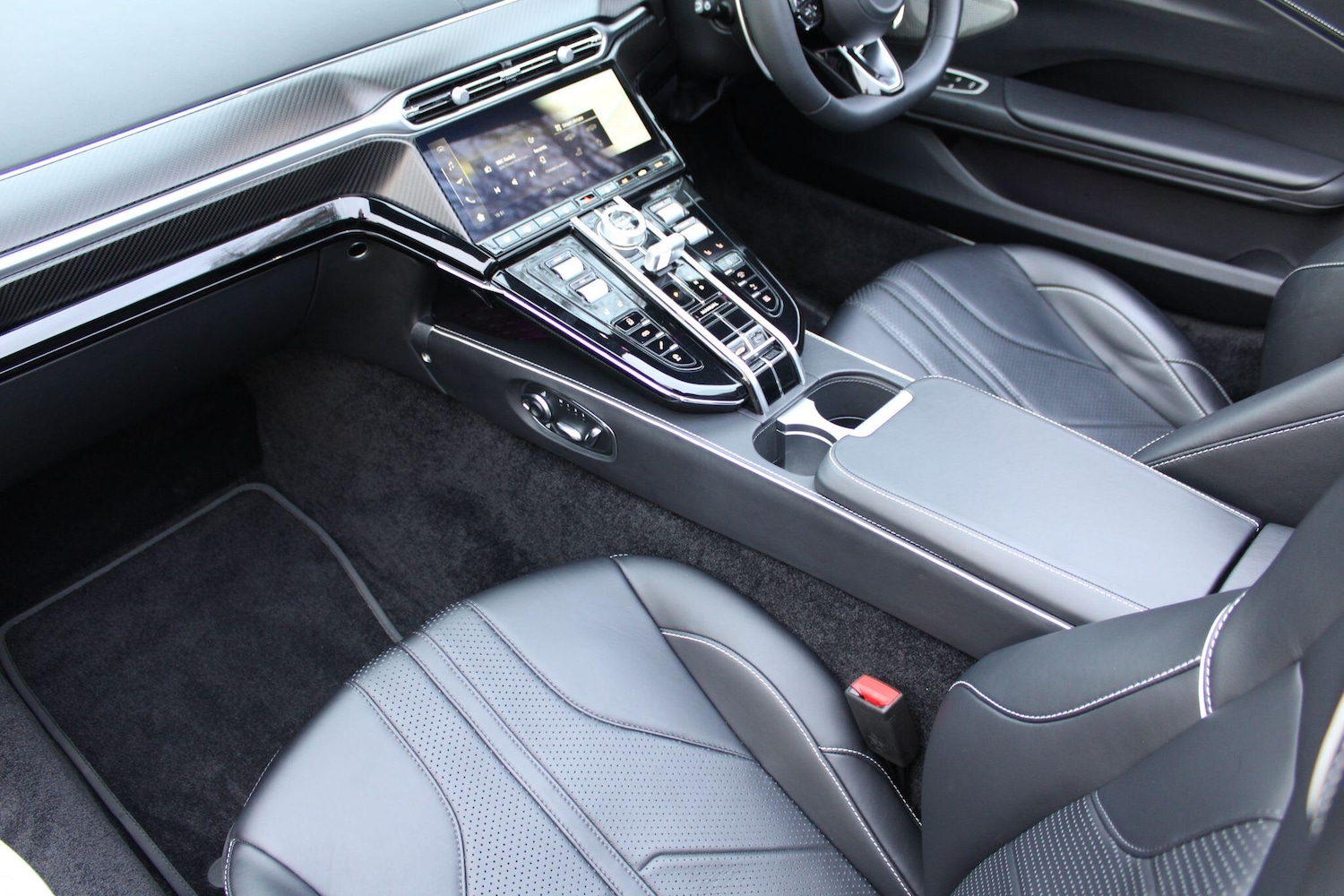 Used Aston Martin Vantage 2025 for sale - 77279604: Photo 34