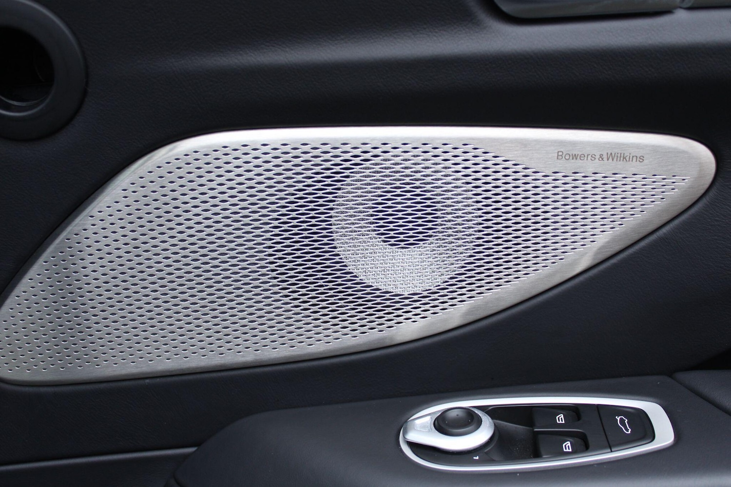 Used Aston Martin Vantage 2025 for sale - 77279604: Photo 42