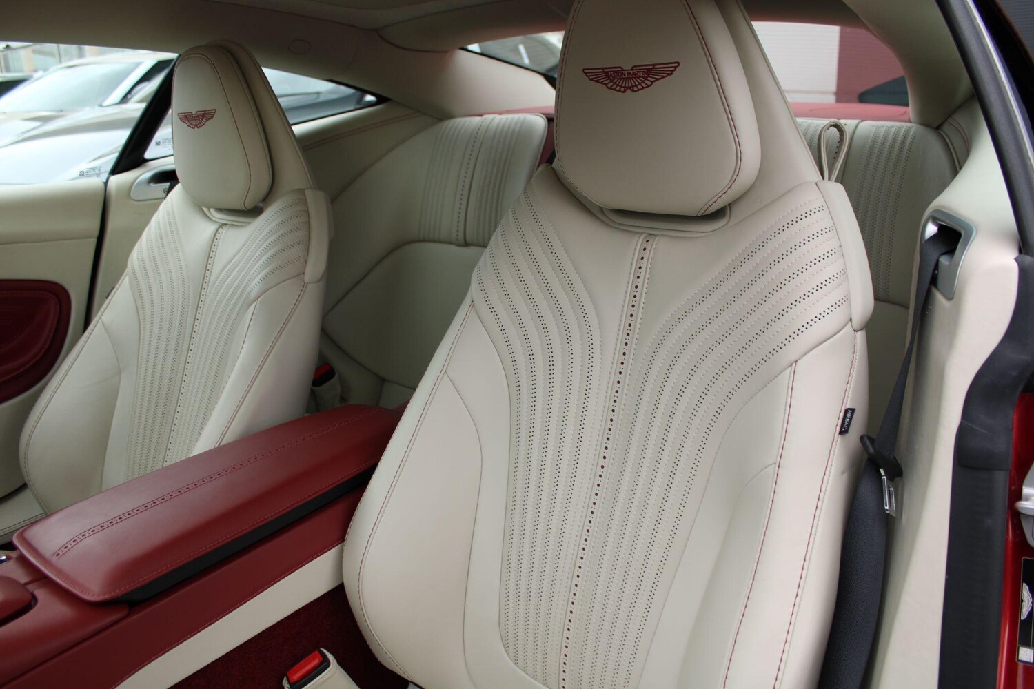 Used Aston Martin DB11 2021 for sale - 77908560: Photo 20