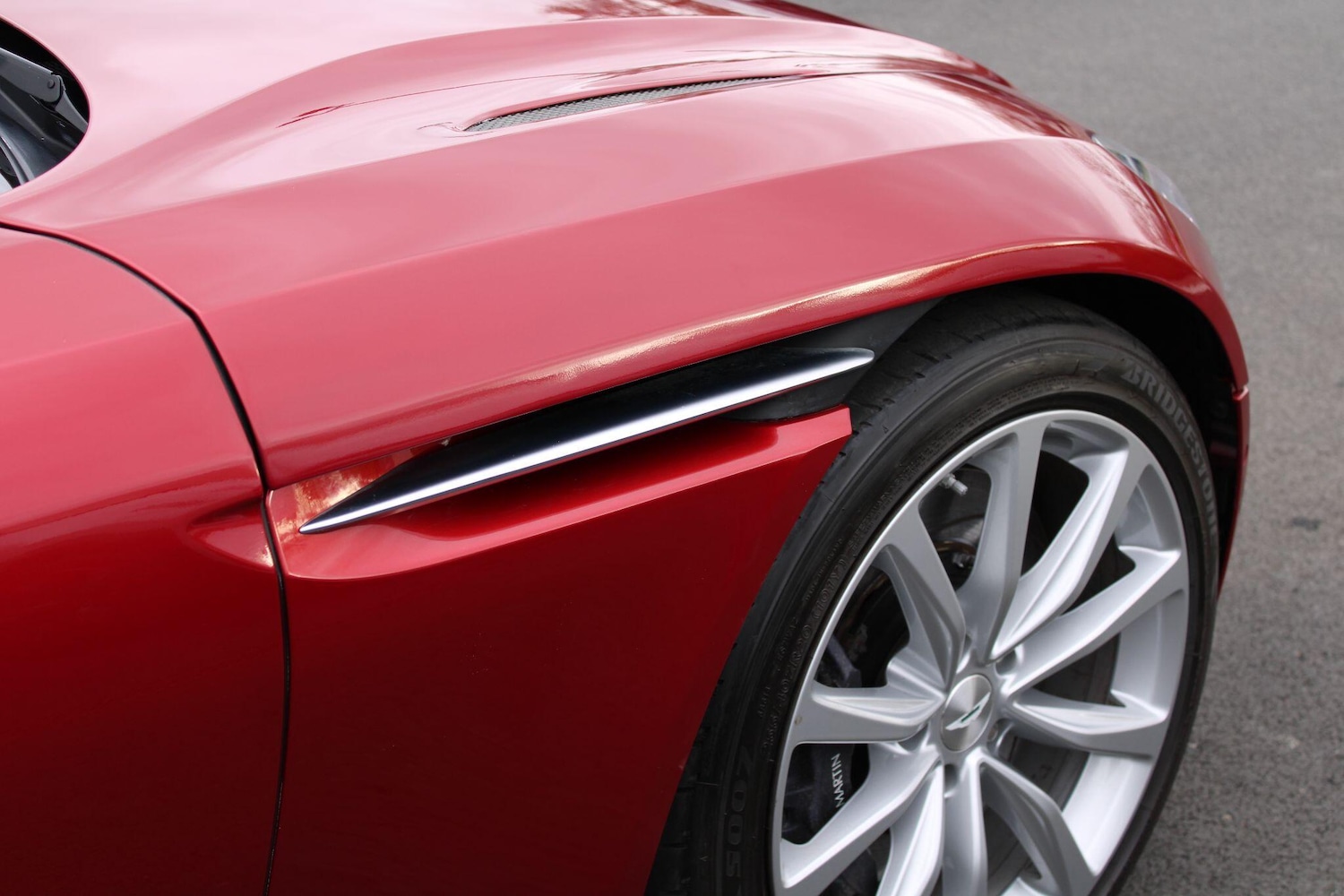 Used Aston Martin DB11 2021 for sale - 77908560: Photo 9