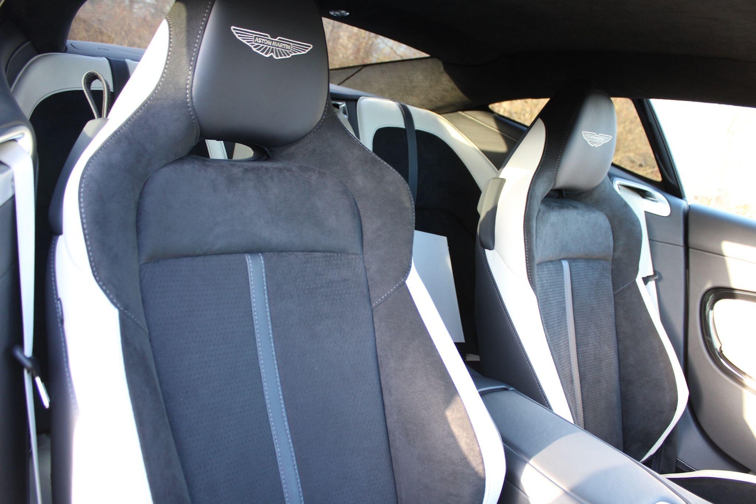 Used Aston Martin V8 2024 for sale - 77396503: Photo 12