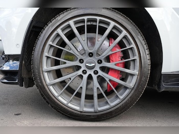 Used Aston Martin DBX 2025 for sale - 78965933: Photo