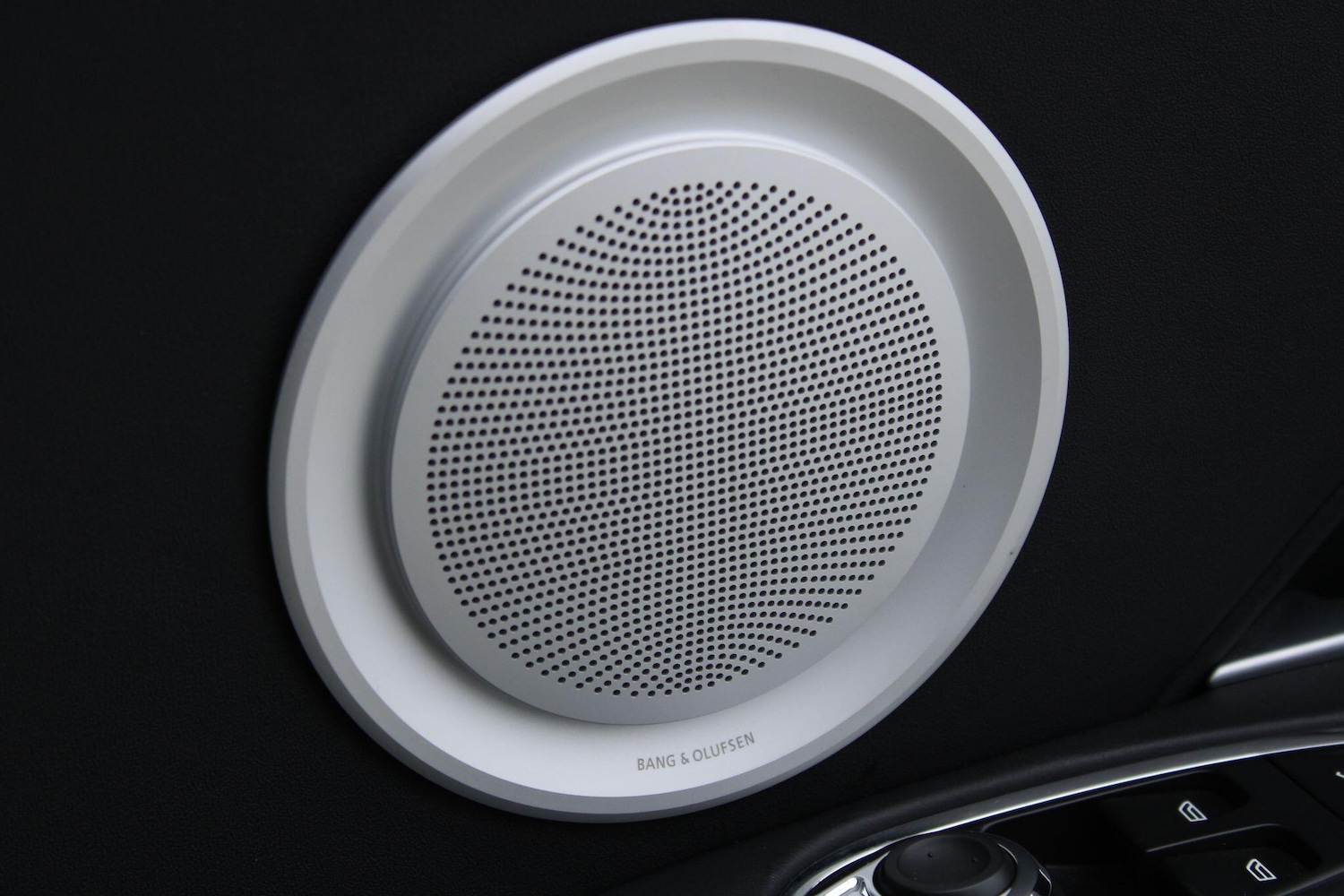 Used Aston Martin DB11 2021 for sale - 77060345: Photo 10