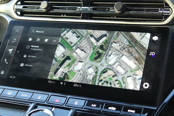 Used Aston Martin Vantage 2024 for sale - 75225606: Photo 32