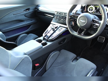 Used Aston Martin Vantage 2024 for sale - 75225606: Photo