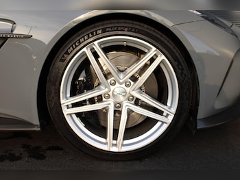 Used Aston Martin Vantage 2024 for sale - 75225606: Photo