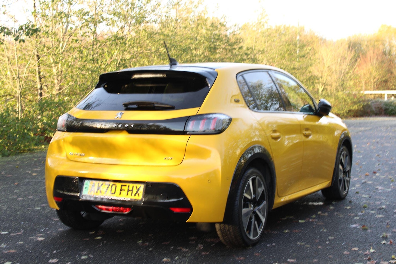 Used Peugeot E-208 for sale - 76727610: Photo 8