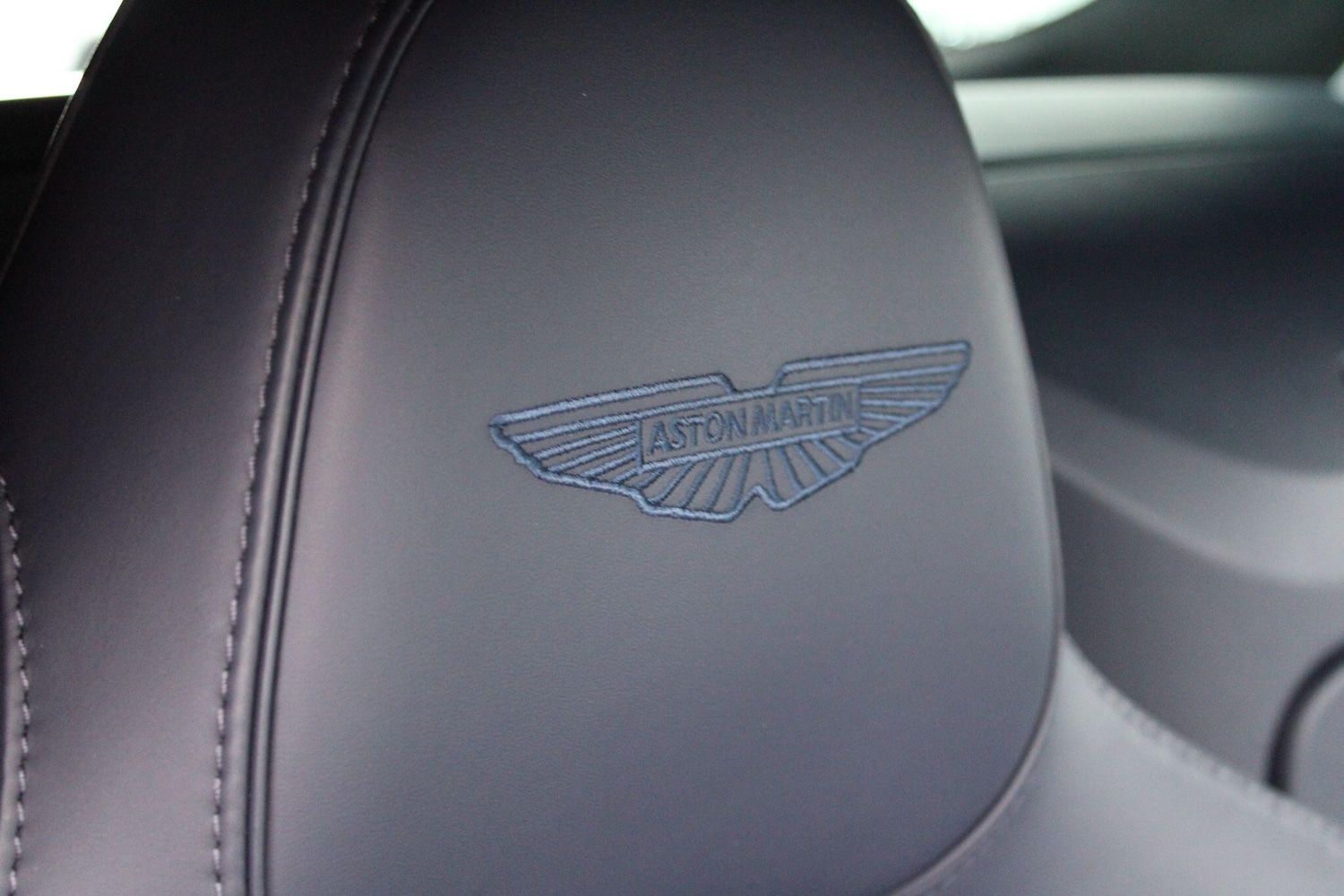Used Aston Martin Vantage 2025 for sale - 77279494: Photo 16