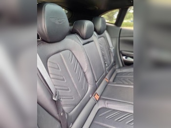 Used Aston Martin DBX 2025 for sale - 79362625: Photo