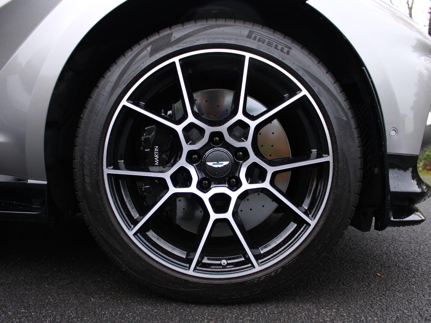 Used Aston Martin DBX for sale - 76513401: Photo 20