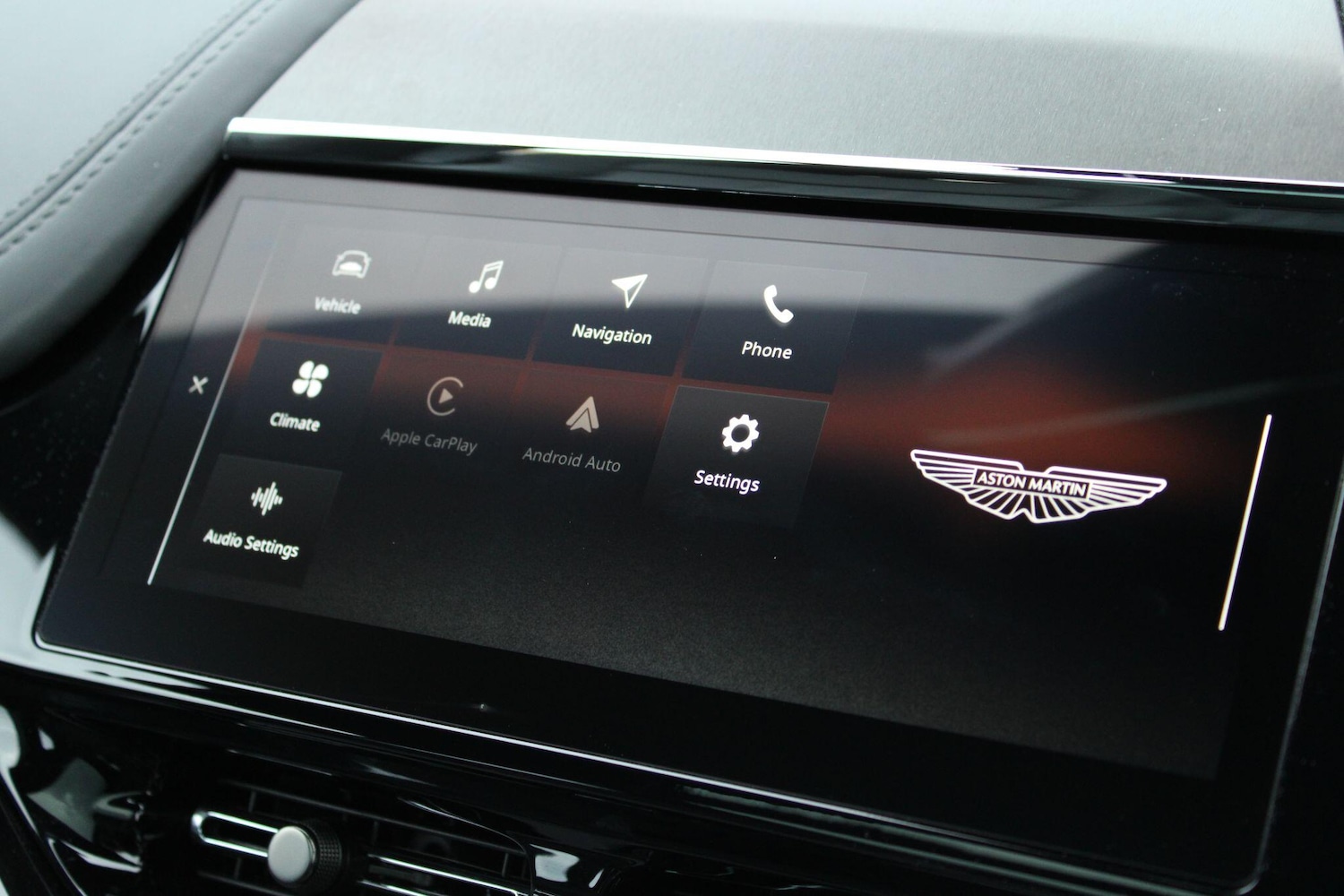 Used Aston Martin DBX for sale - 76513401: Photo 22