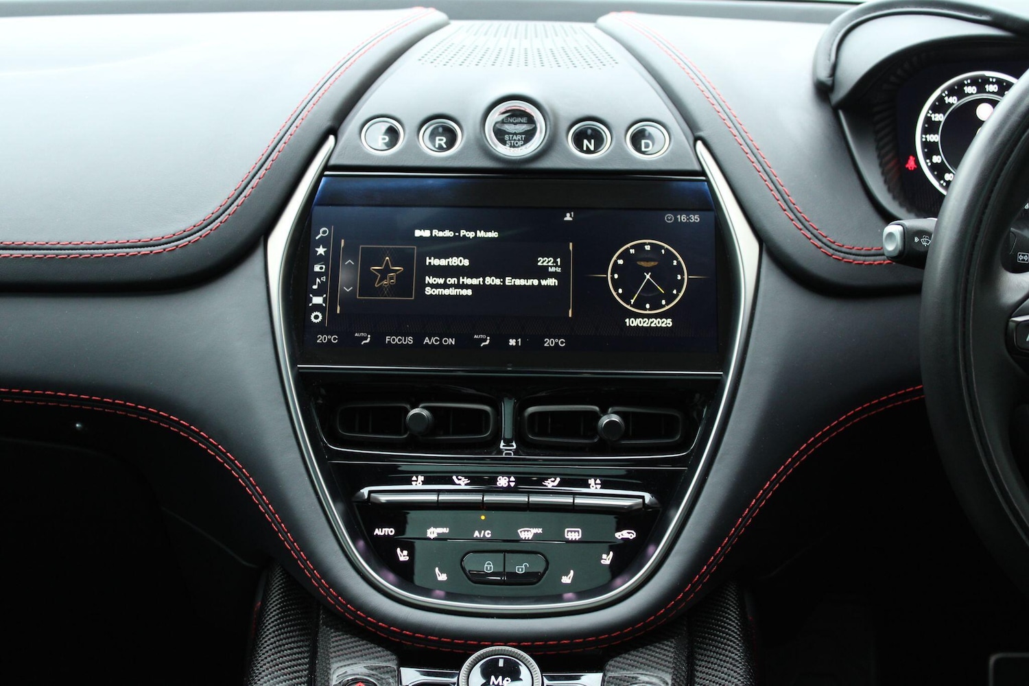 Used Aston Martin DBX 2022 for sale - 76189215: Photo 10
