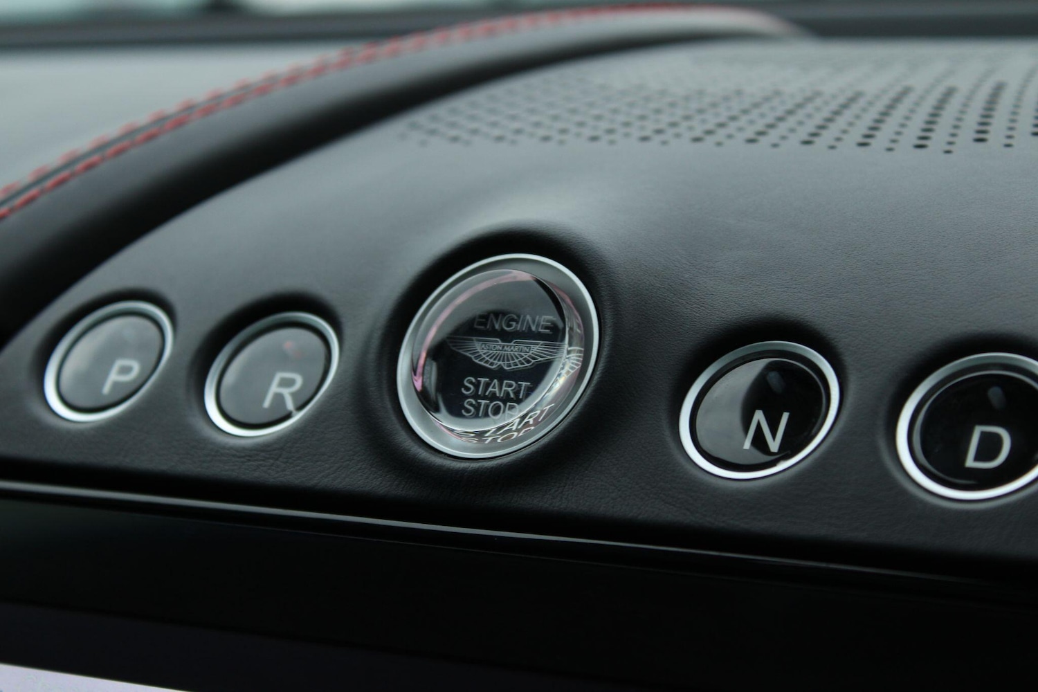 Used Aston Martin DBX 2022 for sale - 76189215: Photo 33
