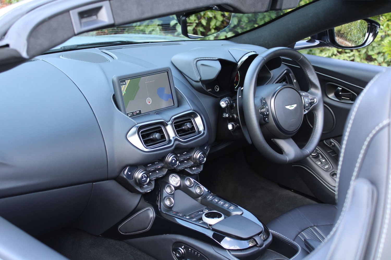 Used Aston Martin Vantage 2024 for sale - 76108364: Photo 19