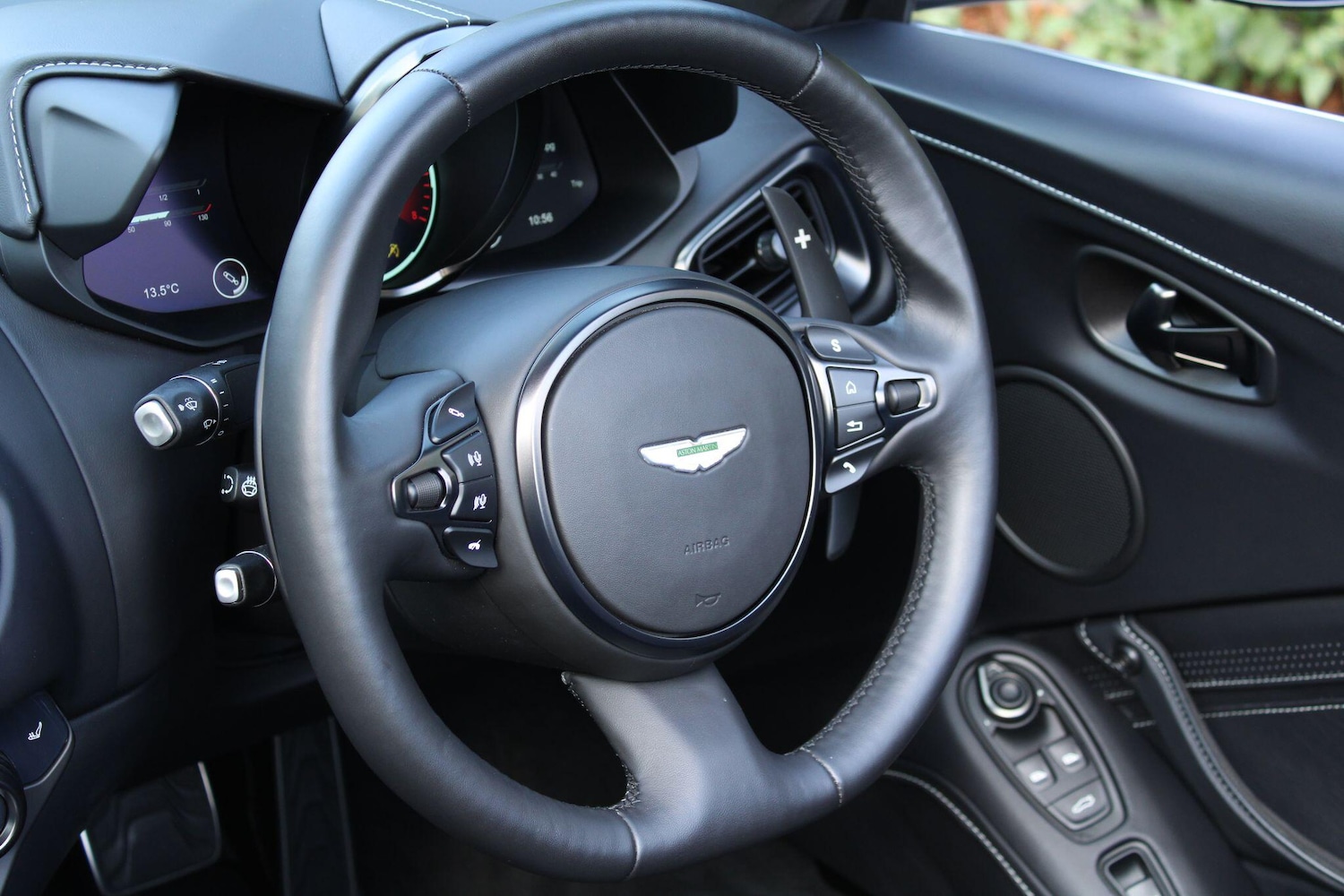 Used Aston Martin Vantage 2024 for sale - 76108364: Photo 20