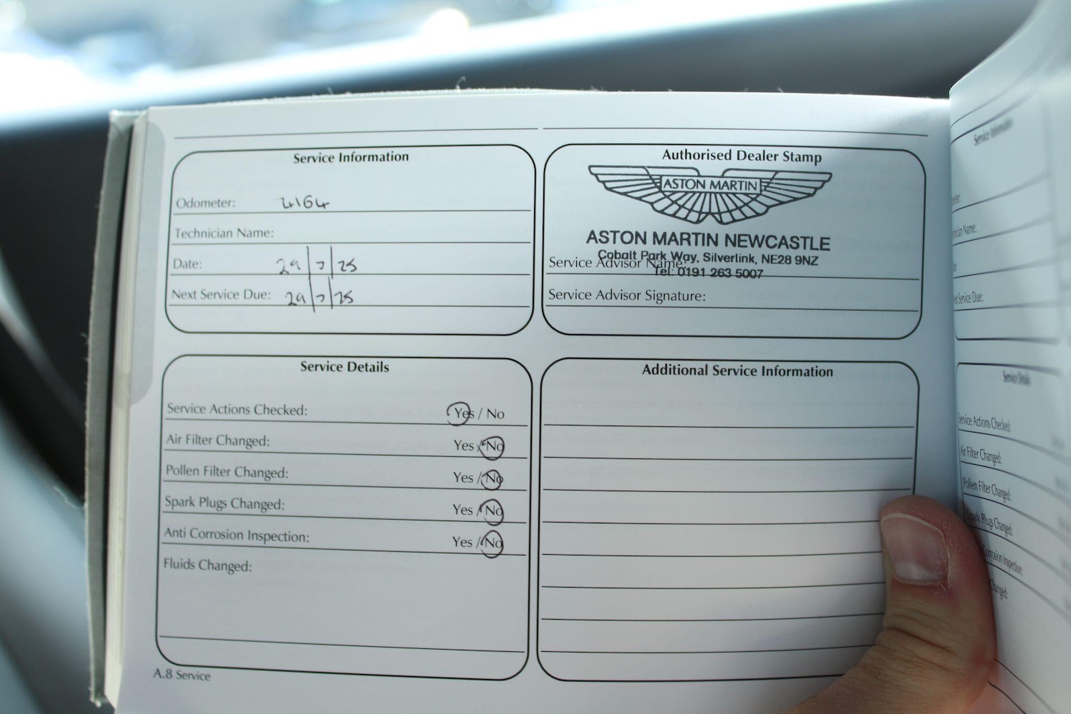 Used Aston Martin Vantage 2024 for sale - 76108364: Photo 36