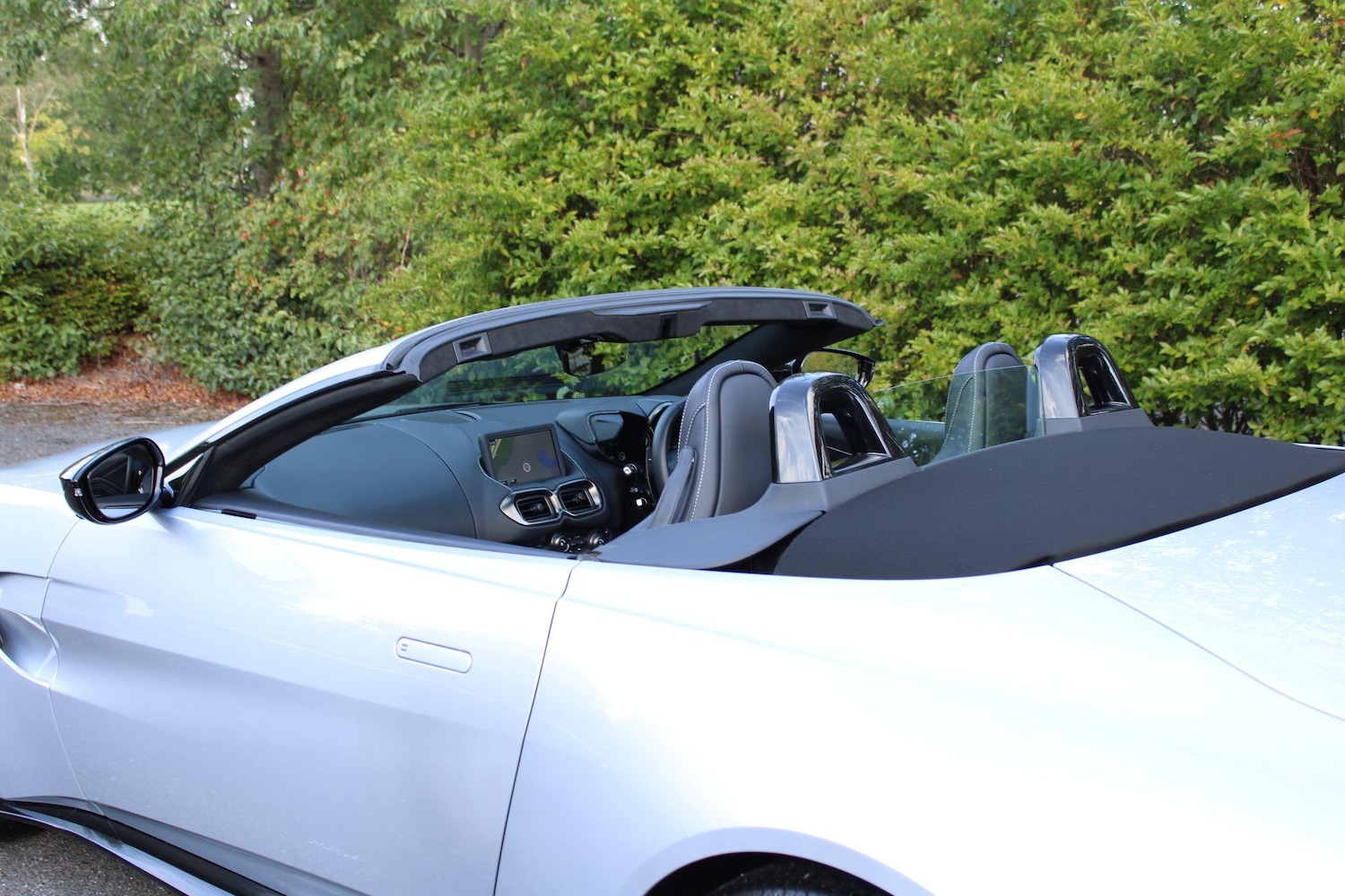 Used Aston Martin Vantage 2024 for sale - 76108364: Photo 5