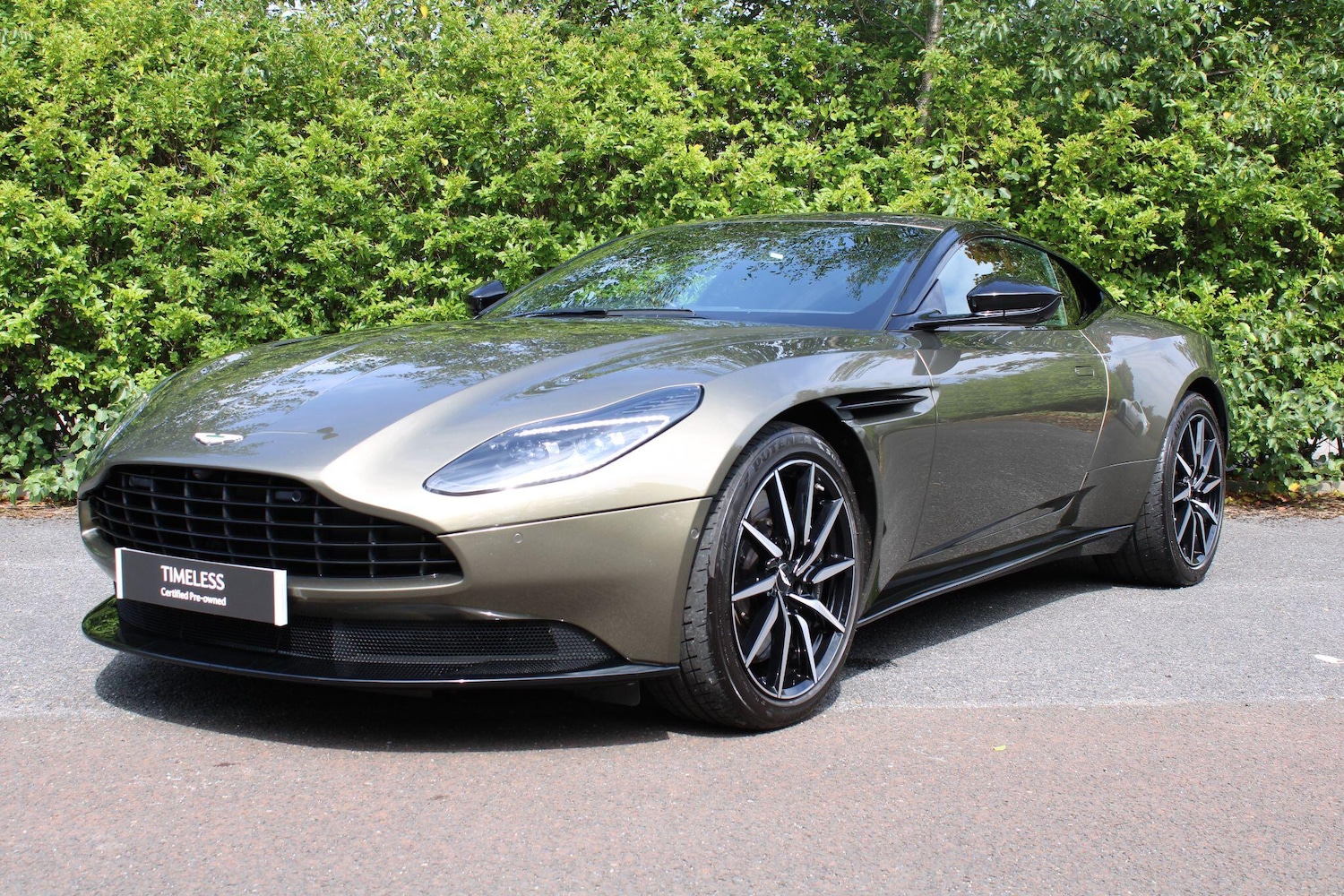 Used Aston Martin DB11 2022 for sale - 77067311: Photo 35
