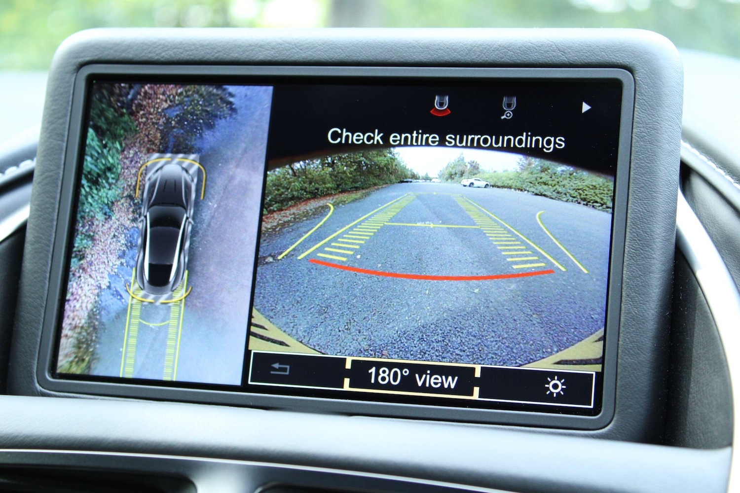 Used Aston Martin DB11 2022 for sale - 77067311: Photo 38