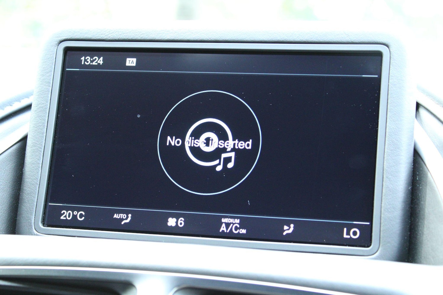 Used Aston Martin DB11 2022 for sale - 77067311: Photo 39